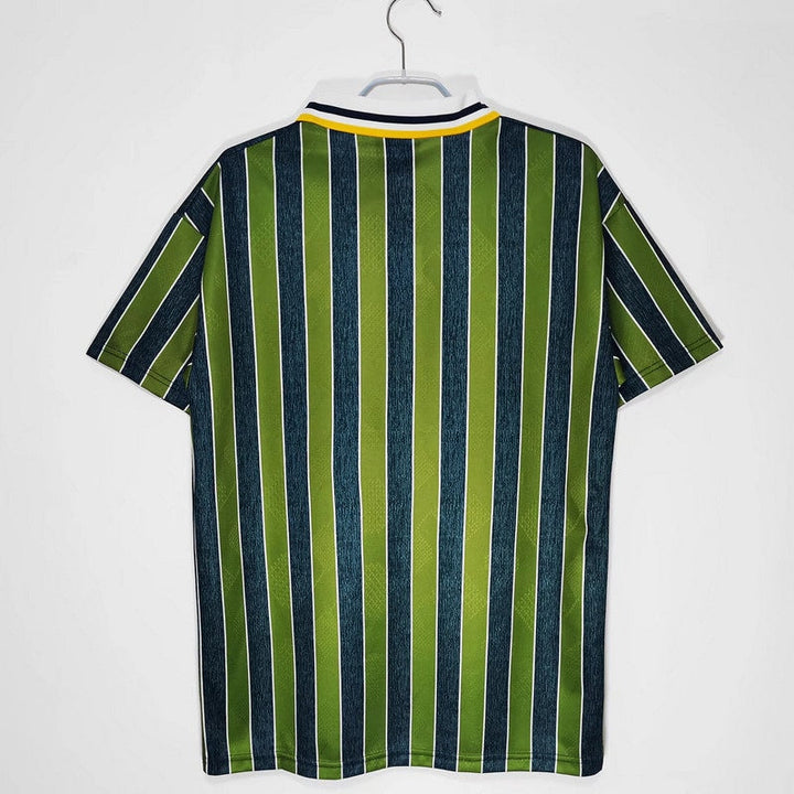 Camiseta retro de visitante del Inter de Milán 1995-96