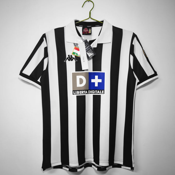 Camiseta retro local de la Juventus 1998/99