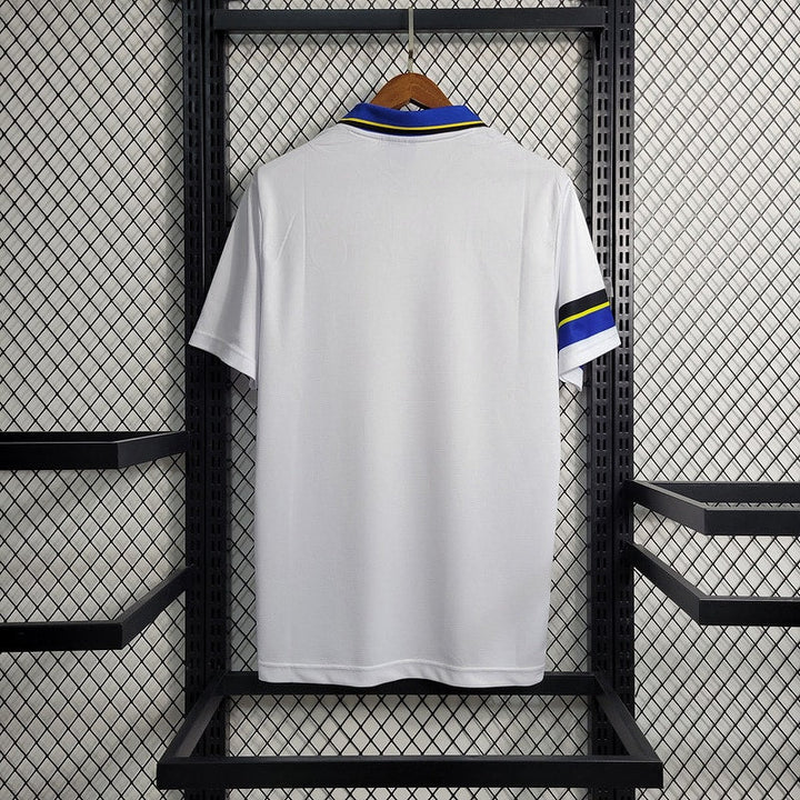 Camiseta retro de visitante del Inter de Milán 1997-98