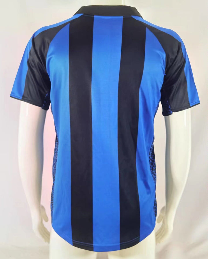Camiseta retro local del Inter de Milán 01/02