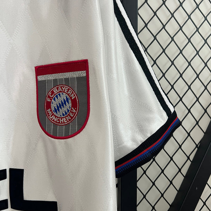 Bayern Munich 1996/98 Away Retro Shirt