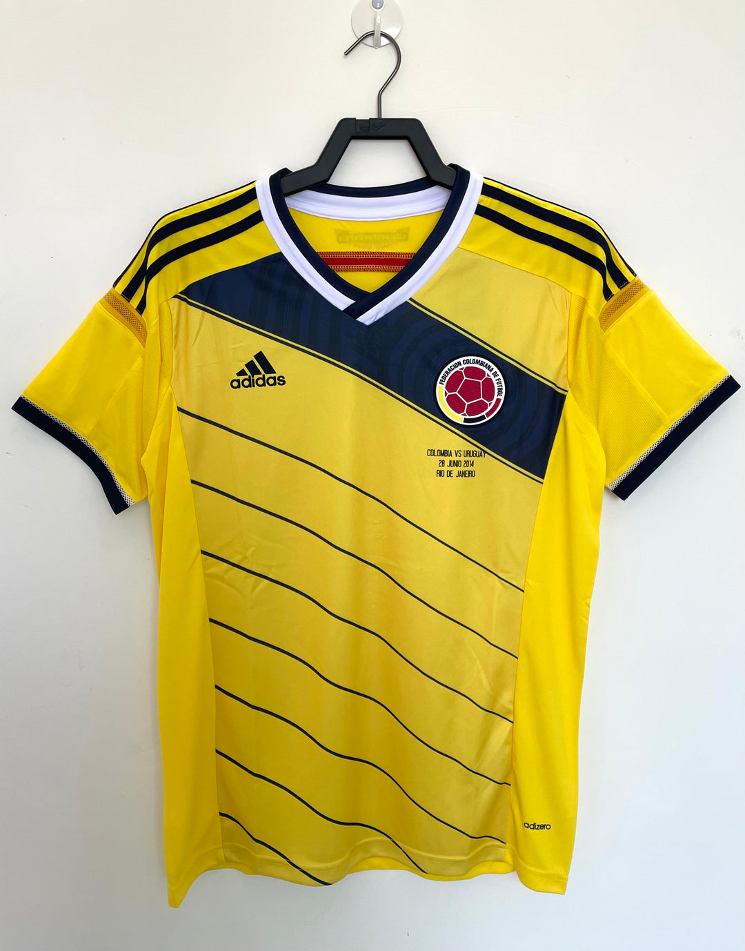 Camiseta retro local de Colombia 2014