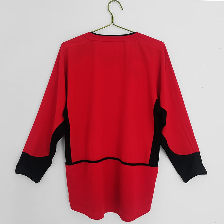 Manchester United 02/04 Home Retro Shirt - Long Sleeve