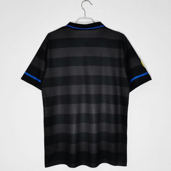 Camiseta retro de visitante del Inter de Milán 1997-98